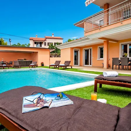 Sky Villa
